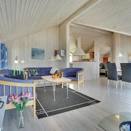 別荘 Zaga - From The Sea By Interhome *